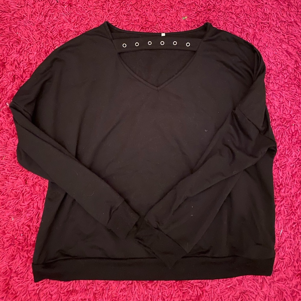 Women’s long sleeve top